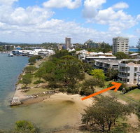 Mariner Cove 1 - 2 BDRM Apt on Parkyn Pde - Queensland Tourism