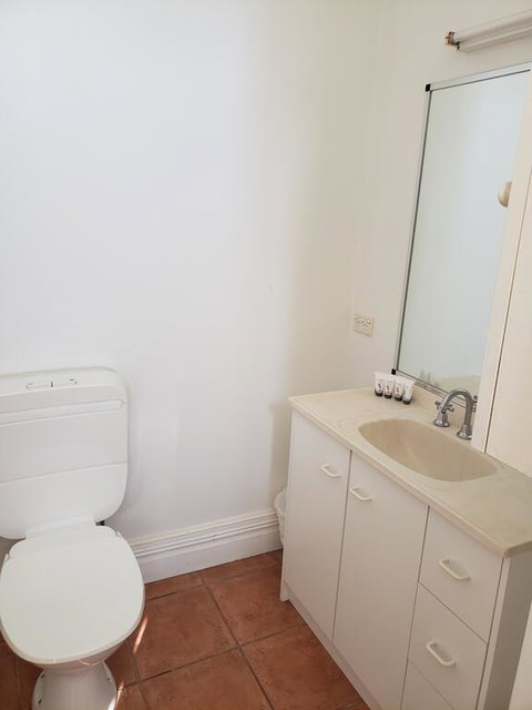 Marlo Hotel - QLD Tourism 1