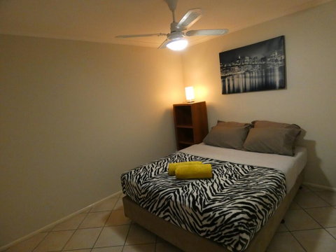 Maroochy River Apartment - QLD Tourism 1