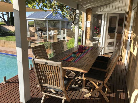 Marrowbone Vineyard Estate - One Of The Hunters Finest Estates - Queensland Tourism 3