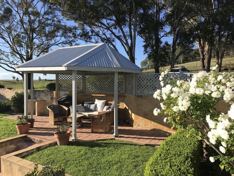 Marrowbone Vineyard Estate - One Of The Hunters Finest Estates - Queensland Tourism 0