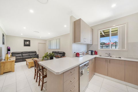 Marulan Stayz - Queensland Tourism 2