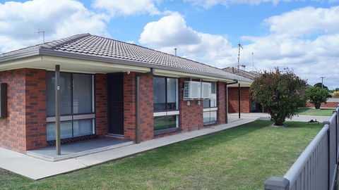 Maude St Apartments - QLD Tourism 0