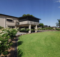 Mayfair Motel - QLD Tourism