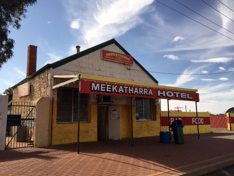 Meekatharra Hotel - QLD Tourism 0