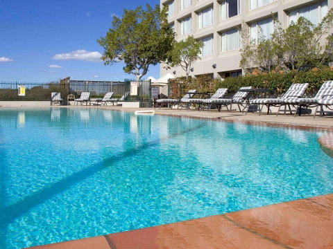 Mercure Sydney Parramatta - QLD Tourism 3