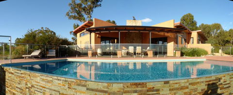 Meringa Springs - QLD Tourism 1