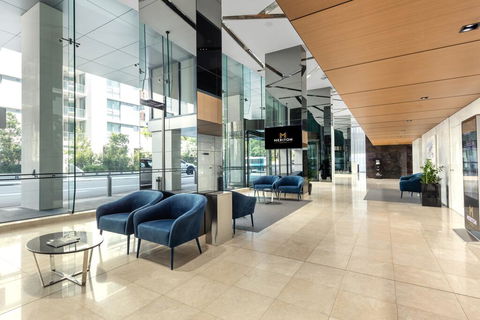 Meriton Suites Mascot Central - Queensland Tourism 2