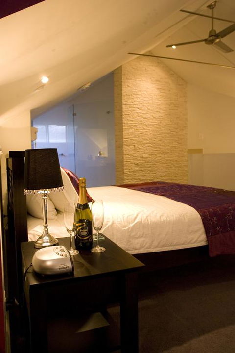 Merlot Verdelho Townhouses - Queensland Tourism 3