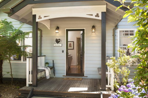 Merrow Cottages - Gatehouse - QLD Tourism 1