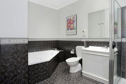 Merton Manor Exclusive B&B - QLD Tourism 2