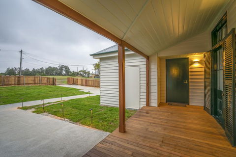 Middle Head Officers Quarters - Queensland Tourism 1