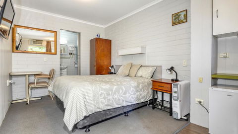 Millers Cottage Motel - QLD Tourism 3