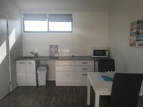 Mindarie Beach Studio - Queensland Tourism 2