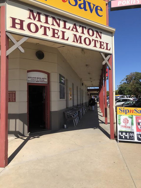 Minlaton Hotel - QLD Tourism 1