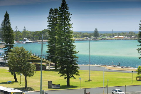 Mirage, Unit 502 6-8 Manning Street - QLD Tourism 1