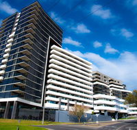 Modern Clean Luxury at the Right Price..... - QLD Tourism