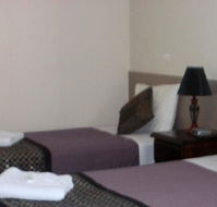 Molika Springs Motel - QLD Tourism