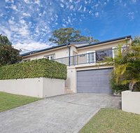 Mon Reve' 4A Tallean Road - pet friendly three bedroom property with air conditioning - QLD Tourism