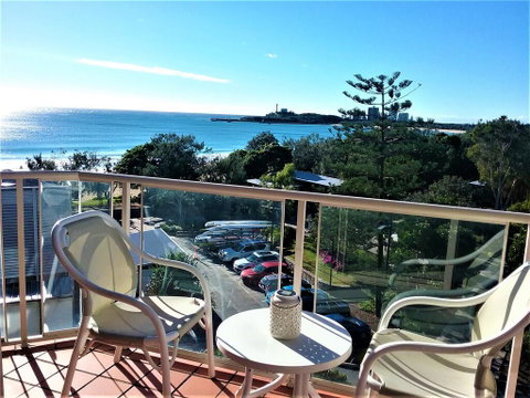 Mooloolaba Beachfront Apartment - Queensland Tourism 1