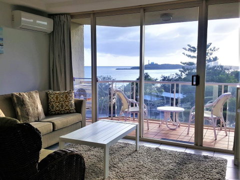 Mooloolaba Beachfront Apartment - Queensland Tourism 2