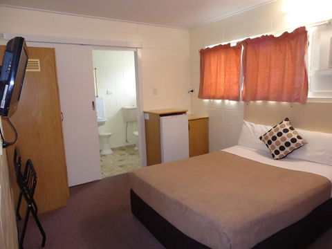 Moondarra Motel - Queensland Tourism 1