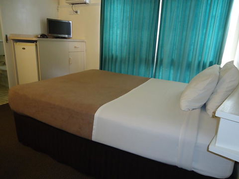 Moondarra Motel - Queensland Tourism 2