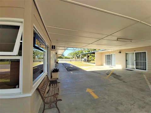 Motel Ingham - QLD Tourism 1