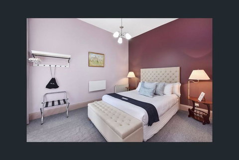 Mount Victoria Manor - QLD Tourism 1