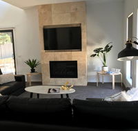 Mountain Mist Apartments - Queensland Tourism