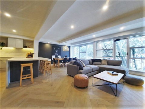 Mt Buller Chalet Hotel & Suites - QLD Tourism 1