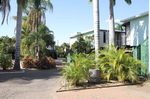 Mt Isa Irish Club Accommodation - Queensland Tourism 2