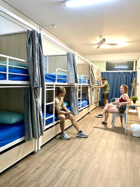 Mumma's Hostel Cairns - QLD Tourism 3