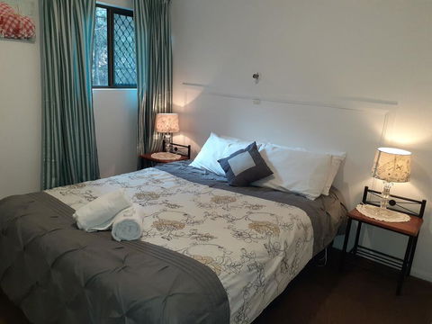 Murray Gardens Cottages & Motel - Queensland Tourism 0