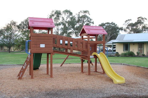 Murray River Resort - QLD Tourism 3