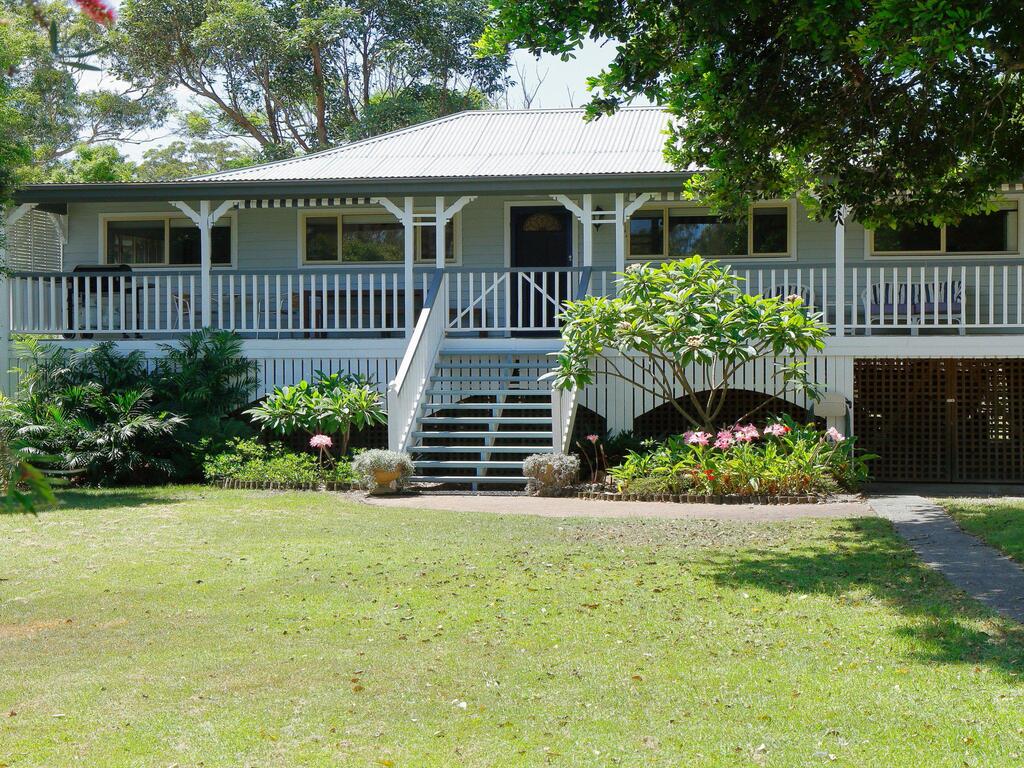 Eagleton NSW QLD Tourism