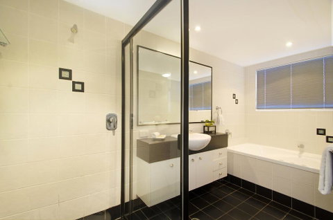 Myconos Resort - QLD Tourism 2