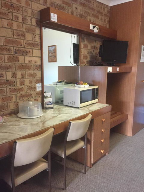 Nanango Fitzroy Motel - QLD Tourism 3