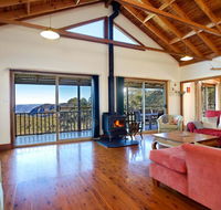Narrow Neck Lodge - QLD Tourism