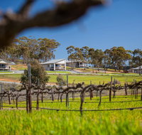 Neagles Retreat Villas - QLD Tourism