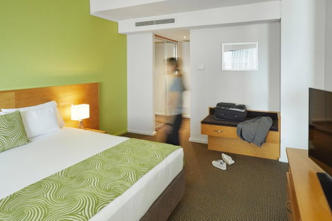 Novotel Perth Langley - QLD Tourism 32