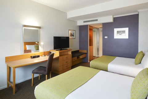 Novotel Perth Langley - QLD Tourism 4