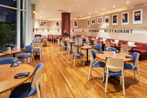 Novotel Perth Langley - QLD Tourism 15