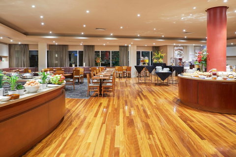 Novotel Perth Langley - QLD Tourism 21