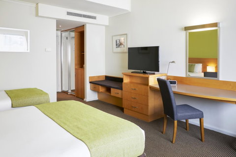 Novotel Perth Langley - QLD Tourism 7