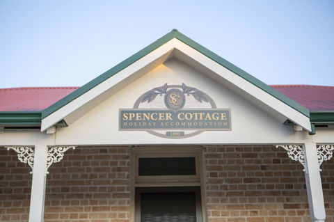Spencer Cottage - QLD Tourism 0