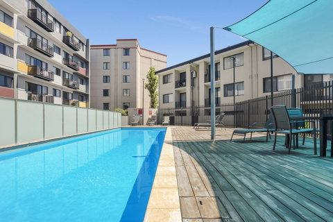 6 Executive Eastside Parking, Gym & Pool - QLD Tourism 24