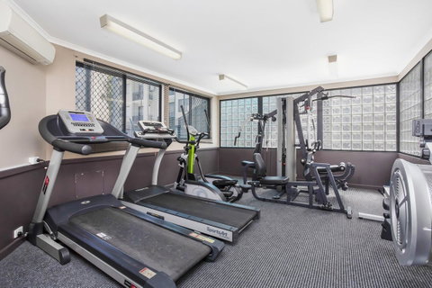 6 Executive Eastside Parking, Gym & Pool - QLD Tourism 21