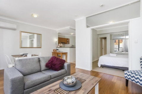 6 Executive Eastside Parking, Gym & Pool - QLD Tourism 38