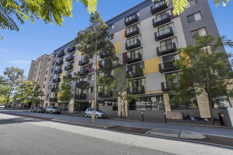6 Executive Eastside Parking, Gym & Pool - QLD Tourism 26